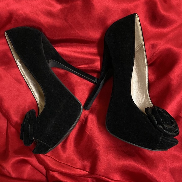 New Qupid Black Heels   Size 7 - Picture 11 of 11